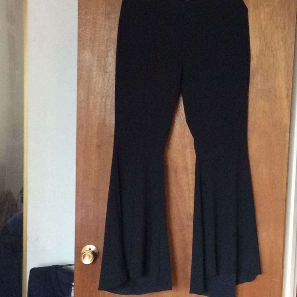 INC Flare leg (Bell Bottoms) US 6 fit 8 -10 NWT